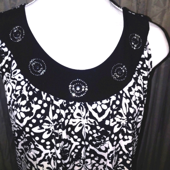 Tunic blouse.  SIZE L - Picture 2 of 12